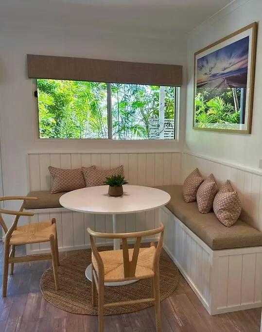 Sunrise Beach Holiday Apartment 0*, Sunrise Beach